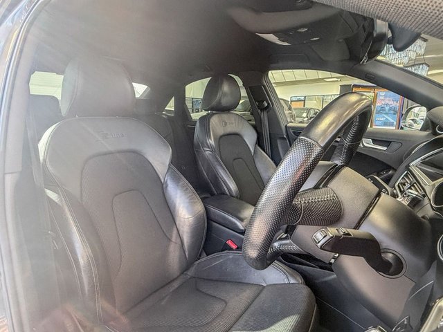 2014 Audi A4 2L Black Edition 4dr - Photo 4