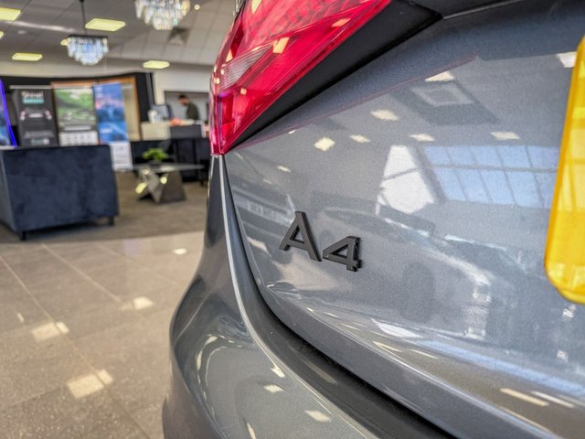 2014 Audi A4 2L Black Edition 4dr - Photo 12