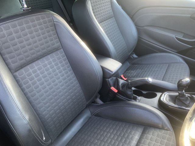 2016 VAUXHALL ASTRA GTC 1.4i Turbo SRi Coupe 3dr Petrol Manual Euro 6 (s/s) (120 ps) - Photo 6