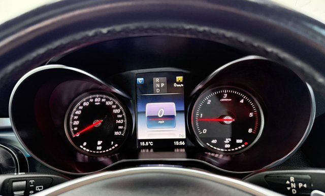 2019 Mercedes-Benz GLC - Photo 11