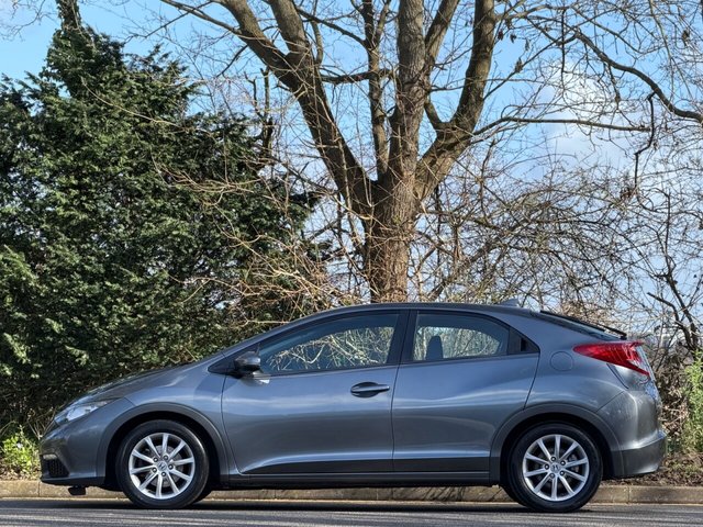 2013 Honda Civic 1.4L Se-T 5dr - Photo 4