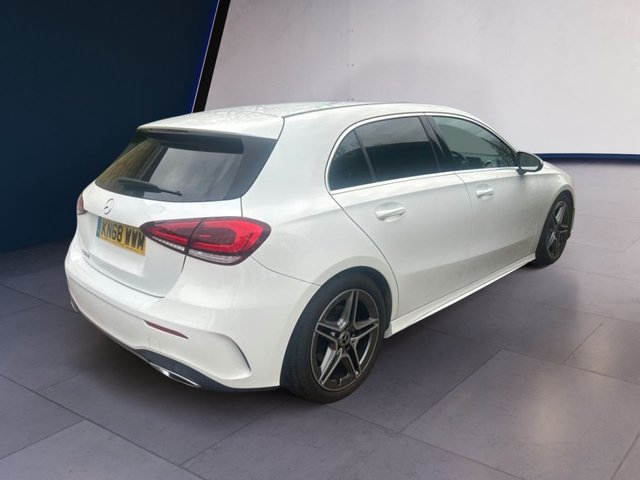 2018 MERCEDES-BENZ A-CLASS 2.0 A250 AMG Line Hatchback 5dr Petrol 7G-DCT Euro 6 (s/s) (224 ps) - Photo 2