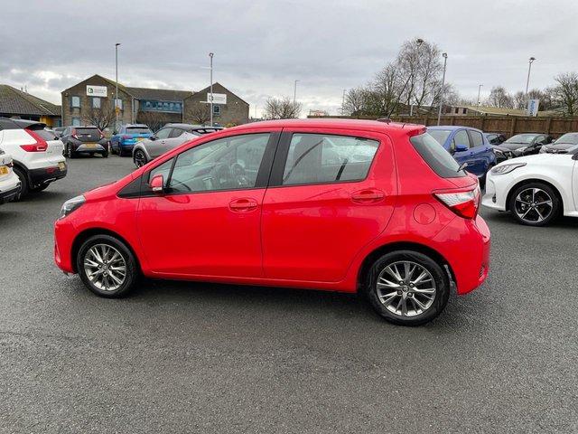 2019 TOYOTA YARIS - Photo 11