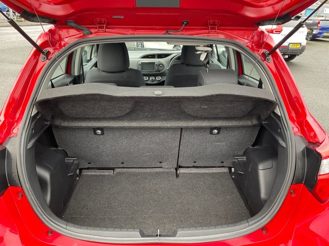 2019 TOYOTA YARIS - Photo 12