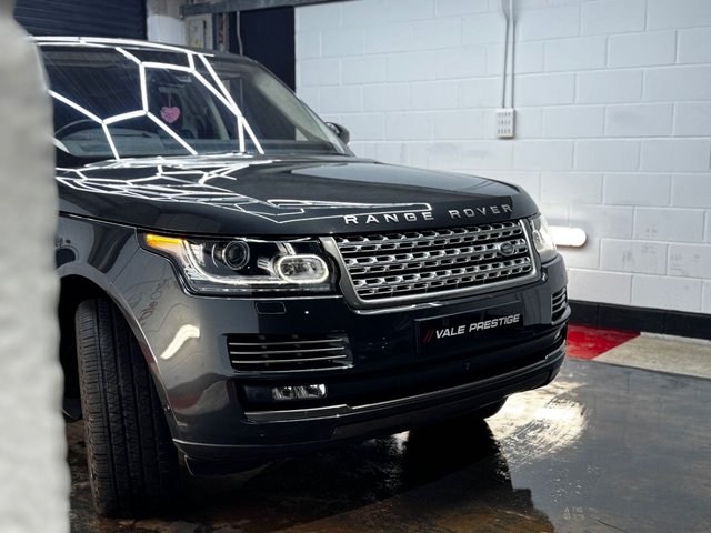 View our LAND ROVER RANGE ROVER