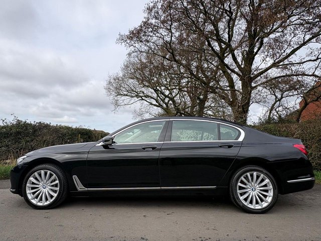 2017 BMW 7 SERIES - Photo 5