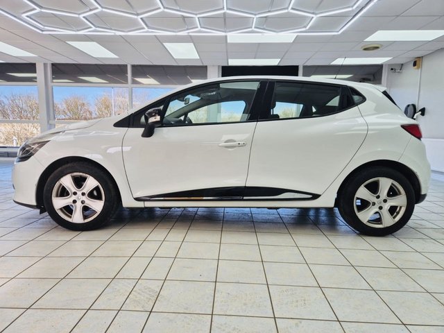 2014 RENAULT CLIO - Photo 8