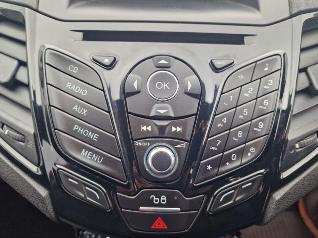 2016 FORD FIESTA - Photo 10