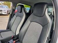 USED 2021 71 RENAULT ZOE White R135 EV50 GT Line Hatchback, 17,800 miles, Fully electric Automatic, Touchscreen, 16