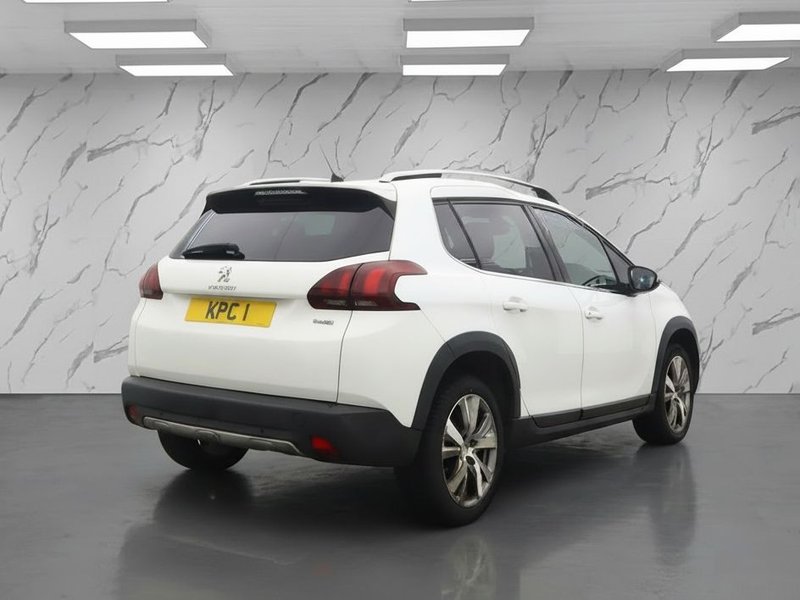 2016 Peugeot 2008 in white — photo 4 of 11