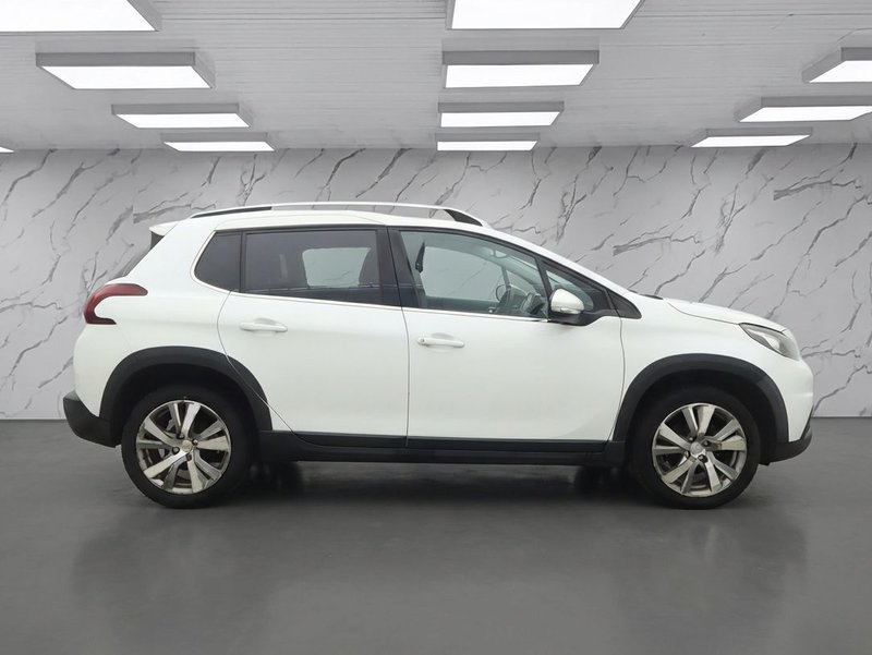 2016 Peugeot 2008 in white — photo 6 of 11
