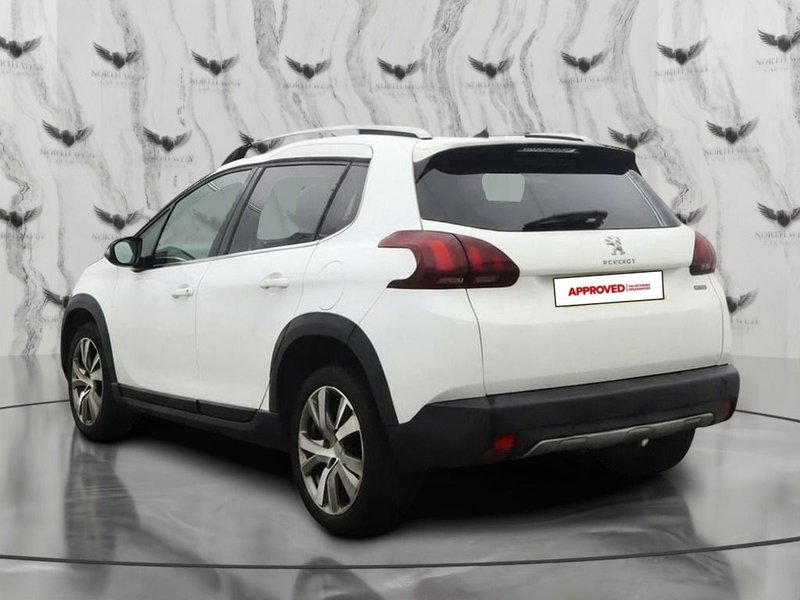2016 Peugeot 2008 in white — photo 4 of 14