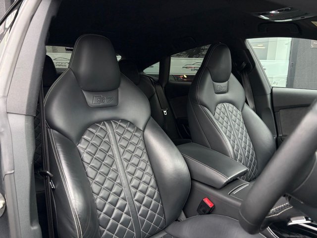View our AUDI S7