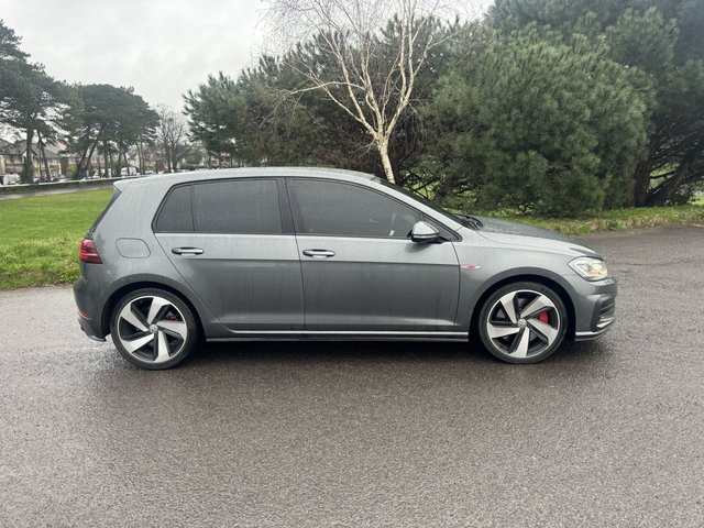 2019 VOLKSWAGEN GOLF - Photo 3