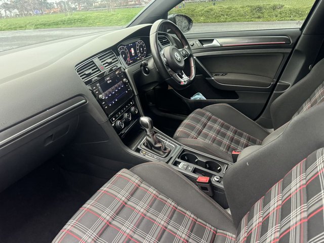 2019 VOLKSWAGEN GOLF - Photo 12