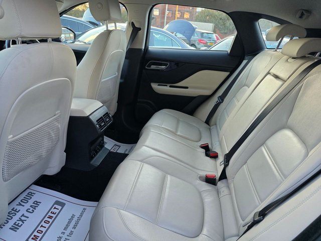 2018 JAGUAR F-PACE 2.0 D180 Prestige SUV 5dr Diesel AUTOMATIC Euro 6 (s/s) (180 ps) - Photo 12