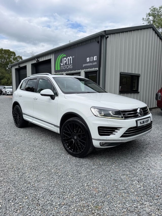 View our VOLKSWAGEN TOUAREG