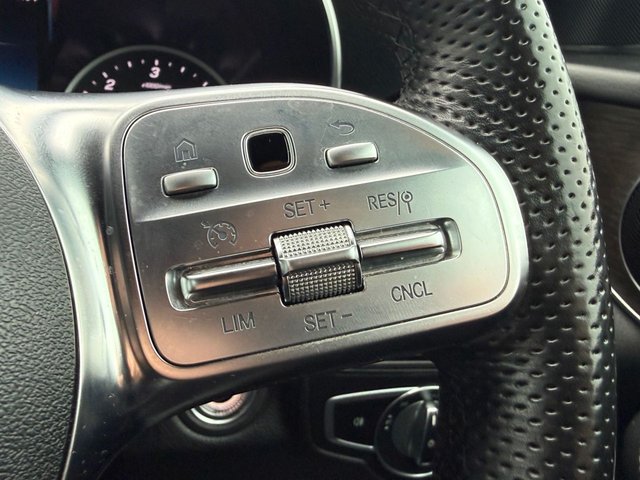 2019 Mercedes-Benz Glc 2L Amg Line 5dr - Photo 11