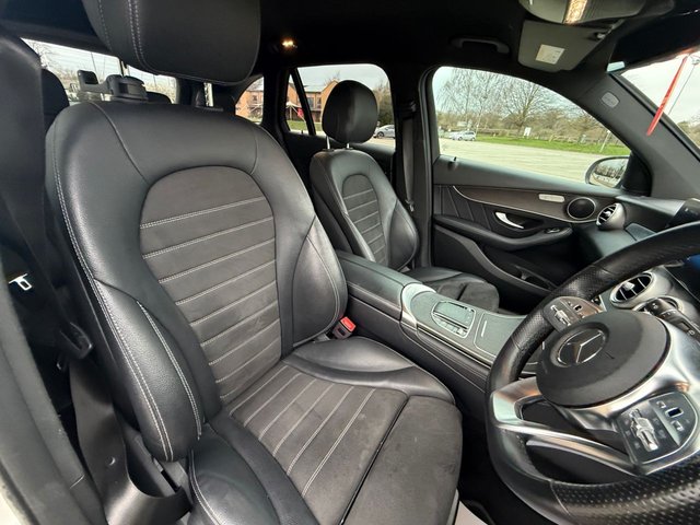 2019 Mercedes-Benz Glc 2L Amg Line 5dr - Photo 3