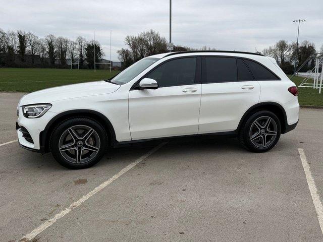 2019 Mercedes-Benz Glc 2L Amg Line 5dr - Photo 2