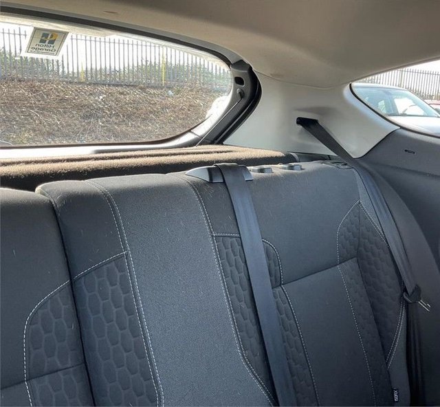 2016 FORD FIESTA - Photo 5