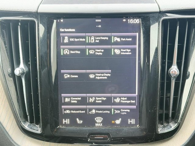 2019 VOLVO XC60 2.0 D5 PowerPulse Inscription Pro Auto AWD Euro 6 (s/s) 5dr - Photo 12