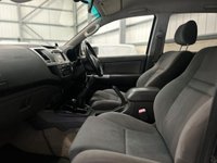 USED 2012 12 TOYOTA HI-LUX 3.0 D-4D 171PS 4WD INVINCIBLE DOUBLE PICK UP - NO VAT 1 YEARS MOT, LOW MILES