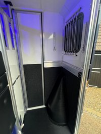 USED 2022 72 RENAULT MASTER 2.3 dCi 35 Business Panel Van 4dr Diesel Manual FWD LWB Medium Roof Euro 6 (135 ps) 3.95 TON ICE HORSEBOX PX WELCOME FINANCE AVAILABLE