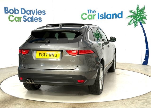 2017 JAGUAR F-PACE 2.0 D180 Portfolio SUV 5dr Diesel Auto AWD Euro 6 (s/s) (180 ps) - Photo 8