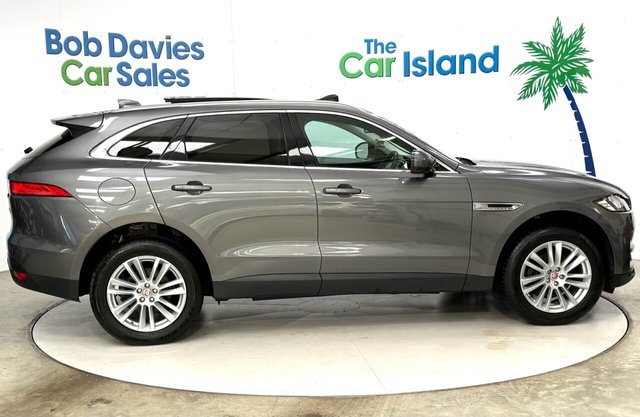 2017 JAGUAR F-PACE 2.0 D180 Portfolio SUV 5dr Diesel Auto AWD Euro 6 (s/s) (180 ps) - Photo 9