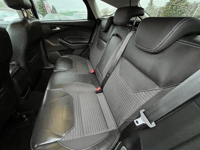 2017 FORD FOCUS 1.0T EcoBoost Titanium X Hatchback 5dr Petrol Manual Euro 6 (s/s) (125 ps) - Photo 9