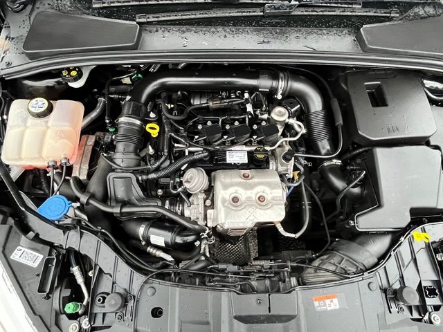 2017 FORD FOCUS 1.0T EcoBoost Titanium X Hatchback 5dr Petrol Manual Euro 6 (s/s) (125 ps) - Photo 2