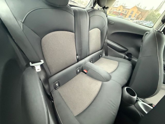 2019 MINI Hatch 1.5L Cooper Classic 3dr - Photo 12