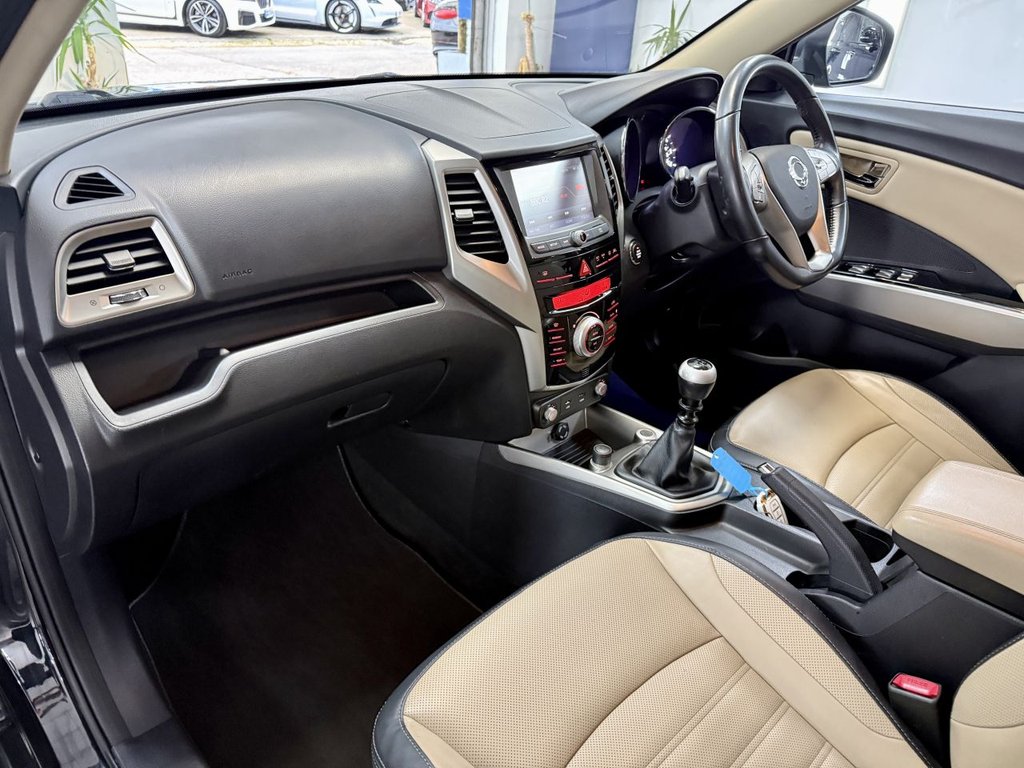 USED 2018 18 SSANGYONG TIVOLI 1.6 e-XGi ELX SUV 5dr Petrol Manual Euro 6 (s/s) (128 ps) 