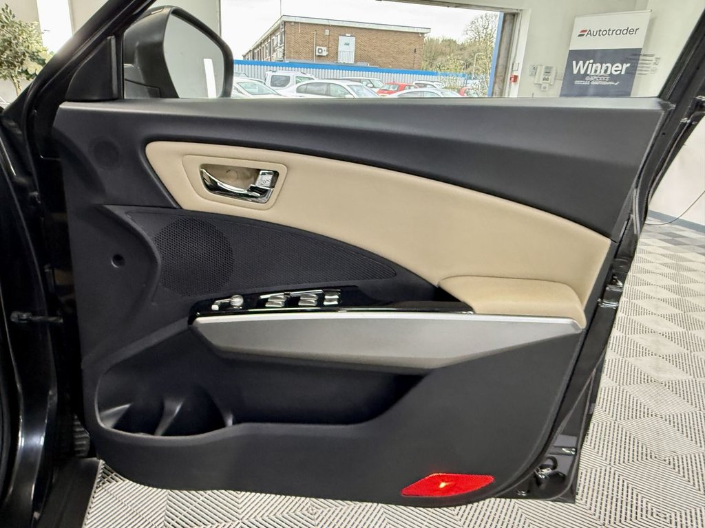 USED 2018 18 SSANGYONG TIVOLI 1.6 e-XGi ELX SUV 5dr Petrol Manual Euro 6 (s/s) (128 ps) 