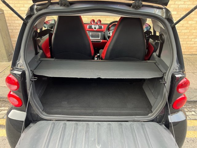 2012 SMART FORTWO 2012 1.0 Passion Coupe 2dr Petrol SoftTouch Euro 5 (84 bhp) - Photo 11