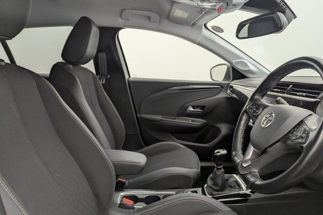 2022 Vauxhall Corsa 1.5L Elite Edition 5dr - Photo 3