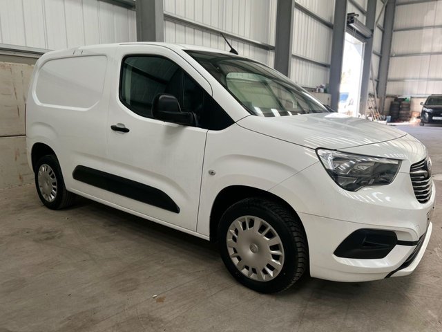 2022 VAUXHALL COMBO - Photo 2