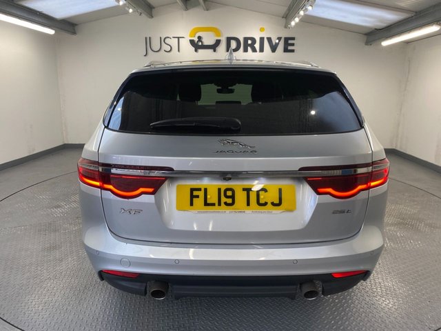 2019 Jaguar Xf 2L Portfolio 5dr - Photo 4