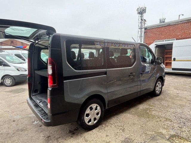 2024 RENAULT TRAFIC 2.0 dCi SL28 Business Minibus Double Cab 5dr Diesel Manual L1 H1 Euro 6 (s/s) (9 Seat) (150 ps) - Photo 8
