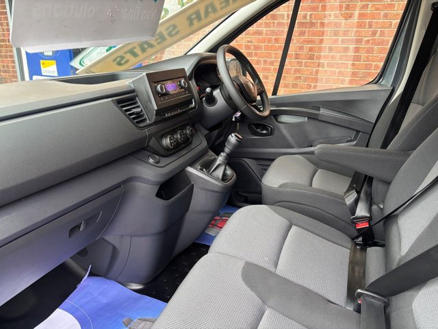 2024 RENAULT TRAFIC 2.0 dCi SL28 Business Minibus Double Cab 5dr Diesel Manual L1 H1 Euro 6 (s/s) (9 Seat) (150 ps) - Photo 3