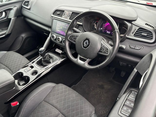 2019 RENAULT KADJAR 1.3 TCe Iconic Euro 6 (s/s) 5dr - Photo 12