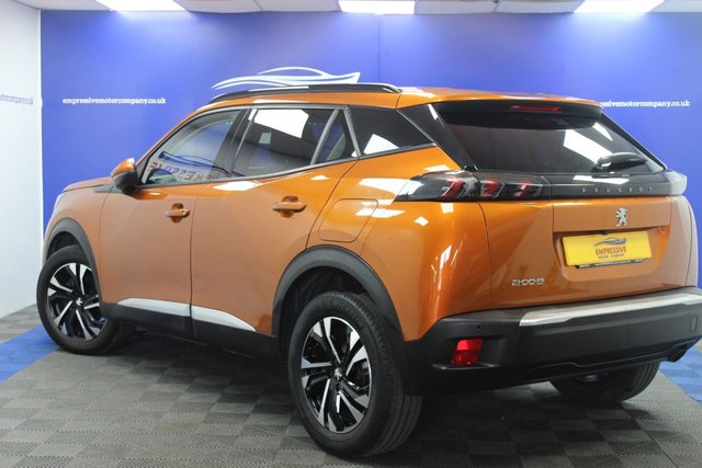 2021 PEUGEOT 2008 - Photo 3