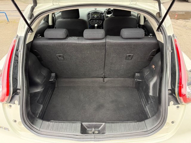 2015 NISSAN JUKE 1.6 Visia SUV 5dr Petrol Manual Euro 6 (94 ps) - Photo 12
