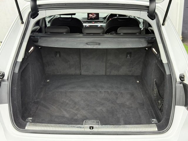 2017 AUDI A4 AVANT - Photo 8