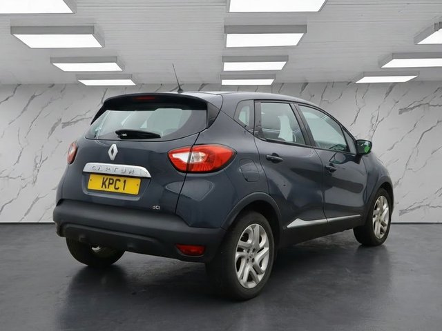 View our RENAULT CAPTUR
