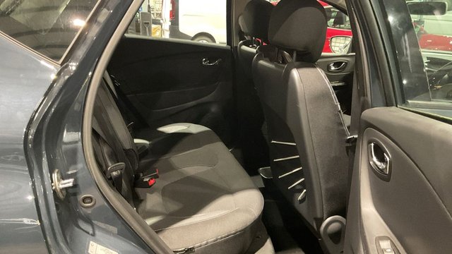 2016 RENAULT CAPTUR - Photo 10