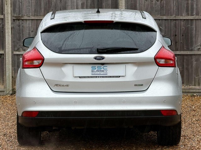 2016 Ford Focus - Photo 12