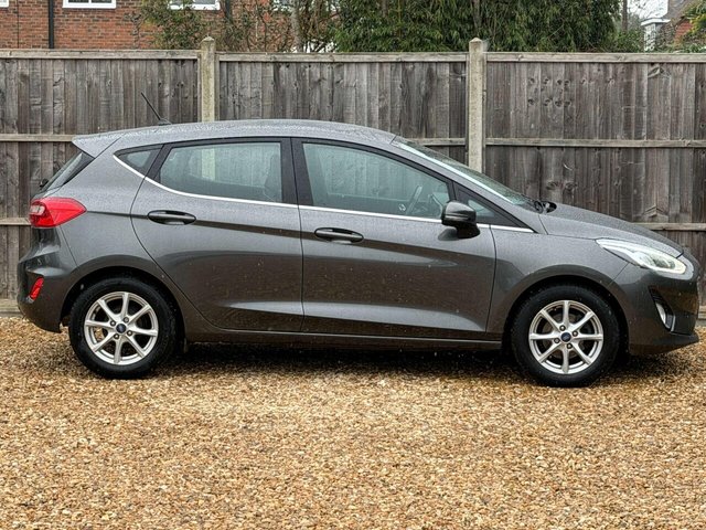 2018 Ford Fiesta - Photo 12