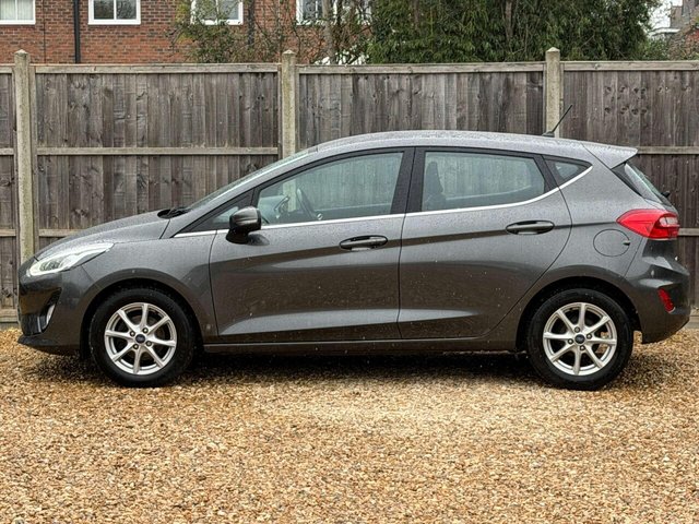2018 Ford Fiesta - Photo 11